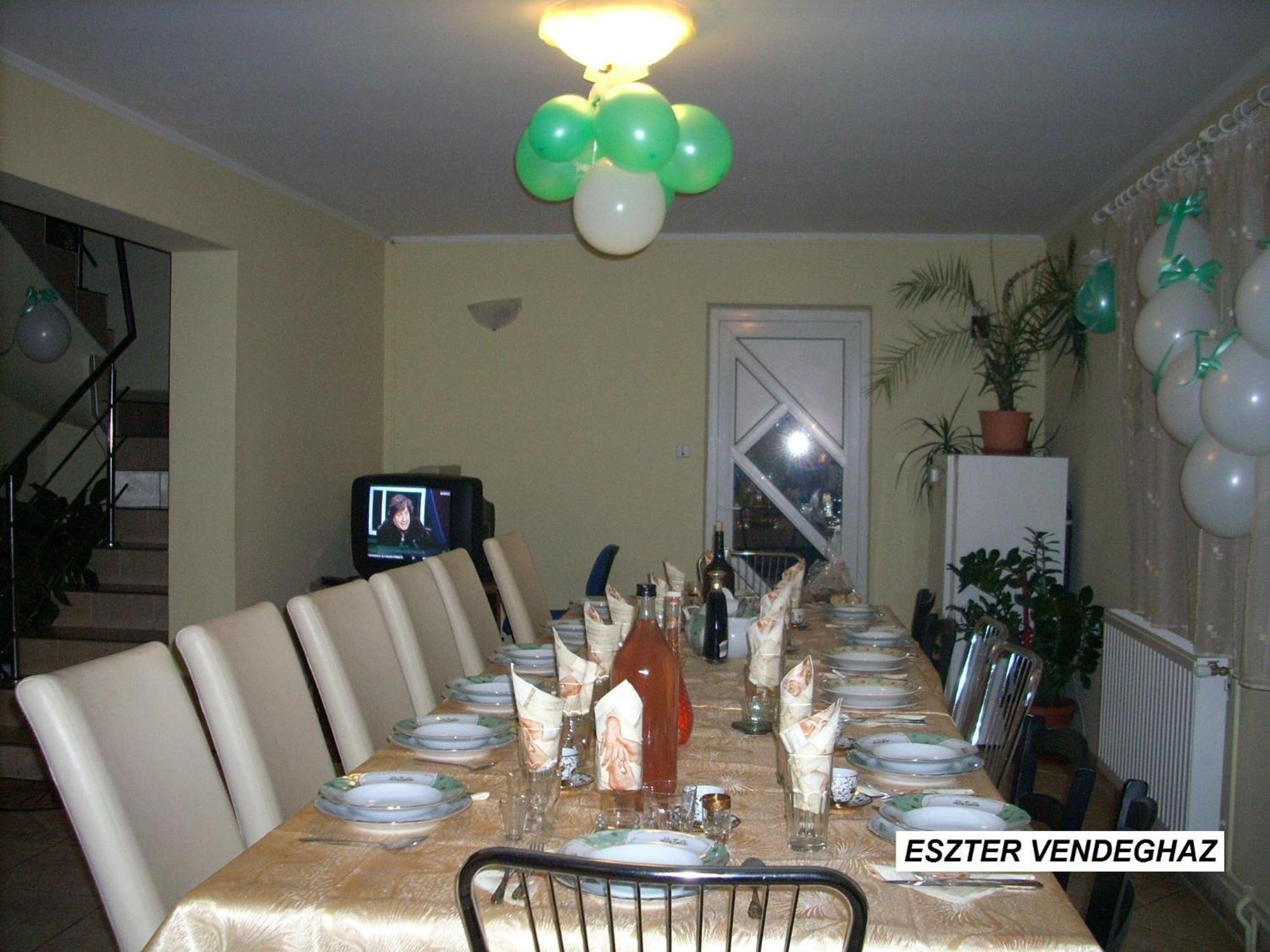 מלון סובאטה Vila Eszter מראה חיצוני תמונה